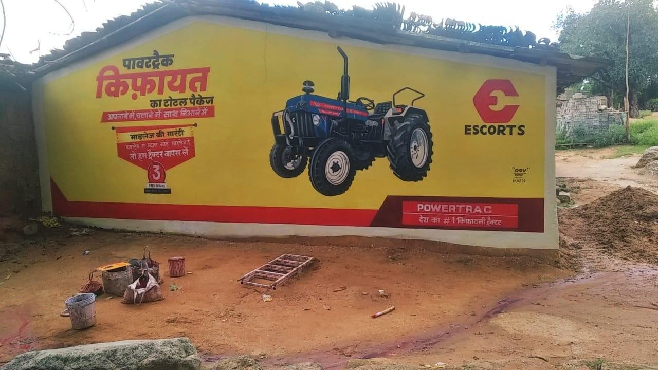Escorts Powertrac tractor wall painting on a village house